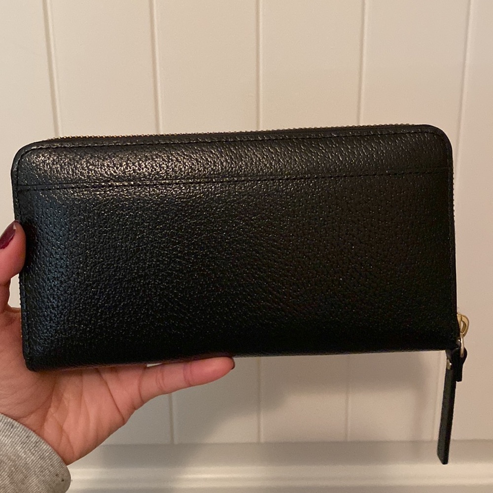 Kate Spade Wallet - Picture 2 of 5